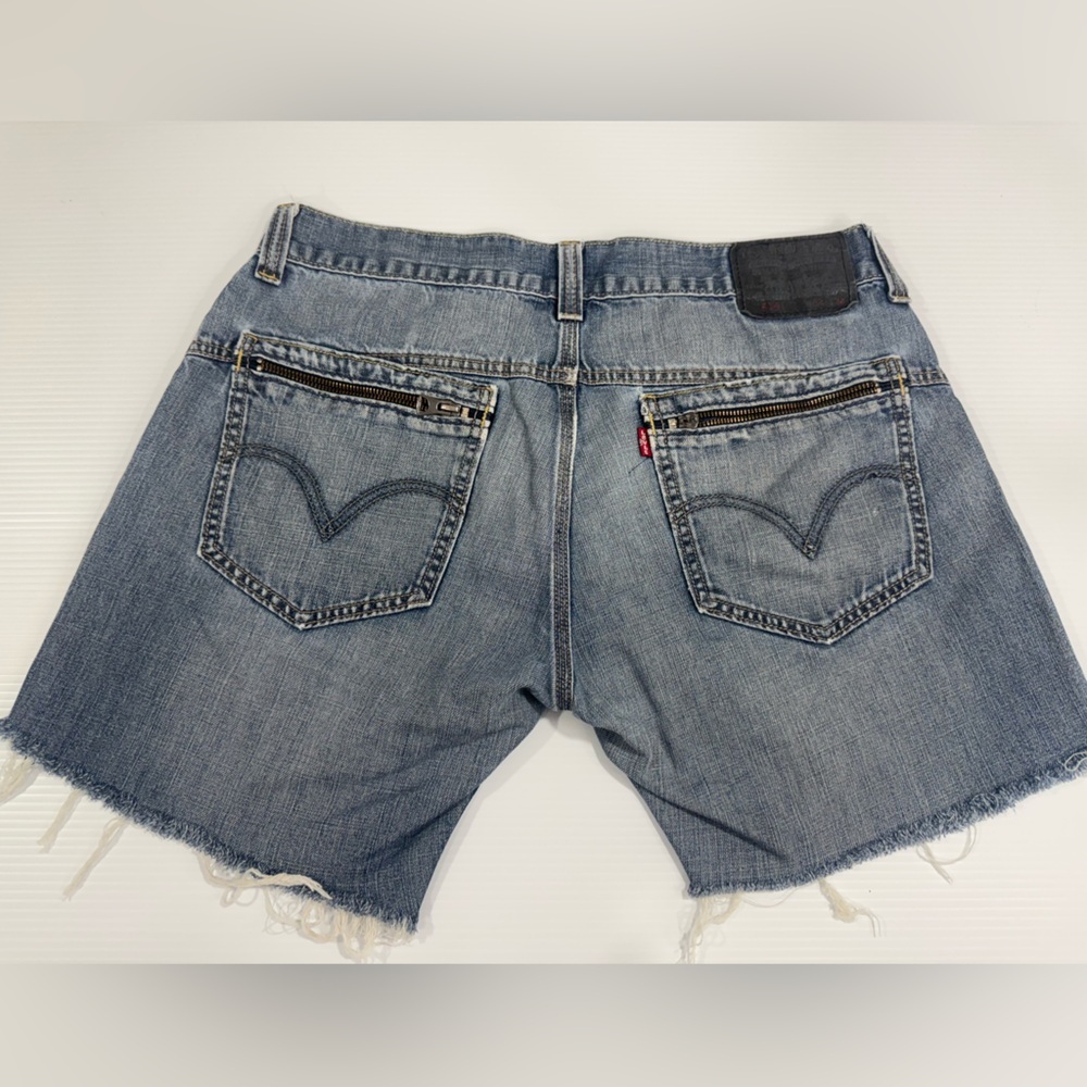 LEVI’S Black Label 514 Shorts  Denim Blue Jeans Sz 34x34